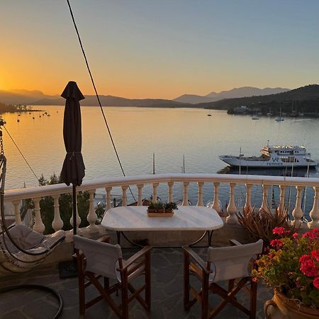 Kasteli Suite Poros Town Екстериор снимка