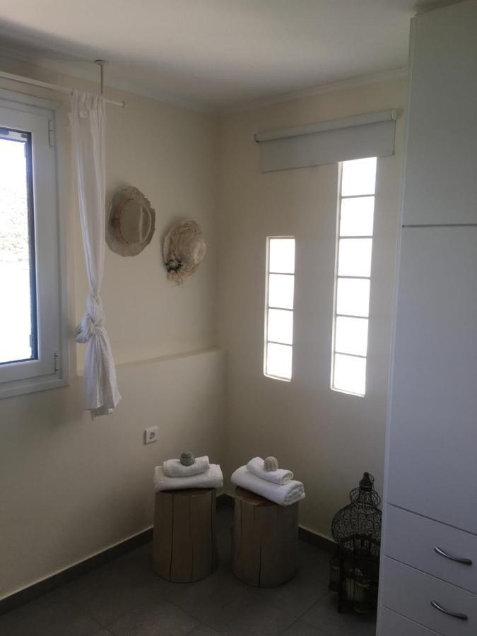 Kasteli Suite Poros Town Екстериор снимка