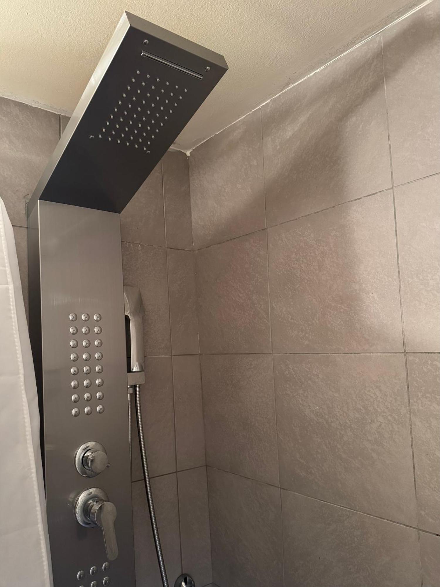Kasteli Suite Poros Town Екстериор снимка