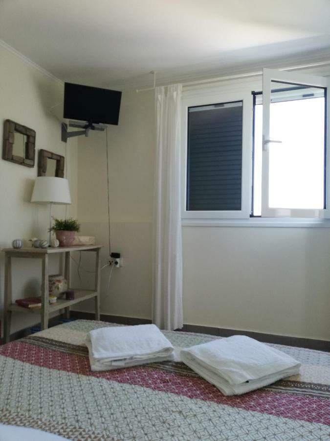 Kasteli Suite Poros Town Екстериор снимка